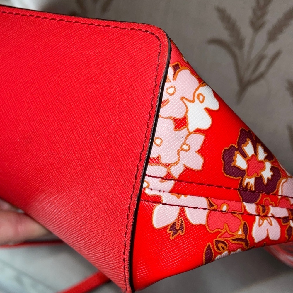 Michael Kors Red Floral Tote Bag Beautiful Michael Kors Coated Canvas Floral MK - Picture 6 of 7